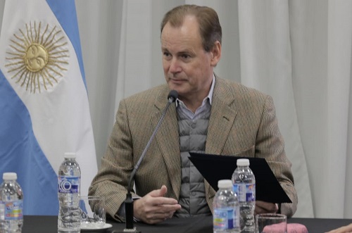 Bordet confirmó que en agosto se revisarán salarios