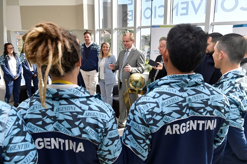 Bordet ratificó su apoyo para el mundial de softbol sub 23 que se realizará en Paraná