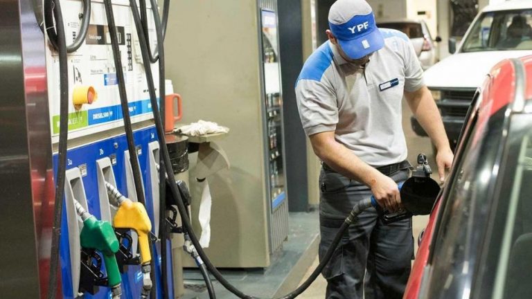 Este domingo: YPF aumentó un 7,5% el precio de la nafta y el gasoil