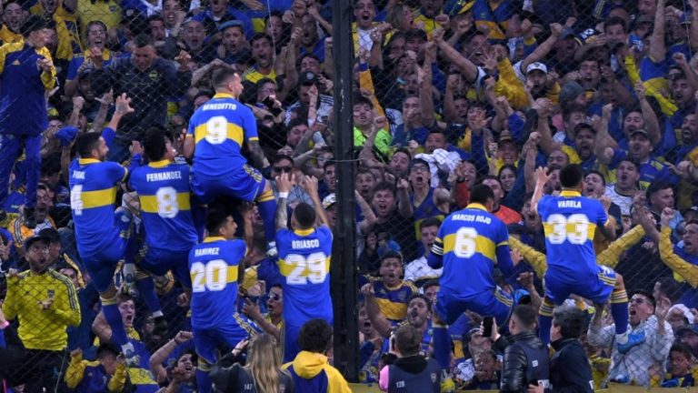 Boca destrabó el superclásico con un cabezazo de Benedetto y se ilusiona con pelear arriba