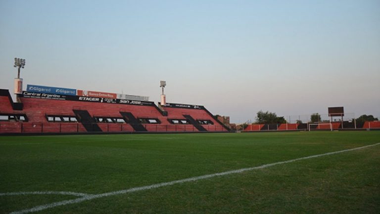 Patronato recibe al puntero Atlético Tucumán en un partido que promete