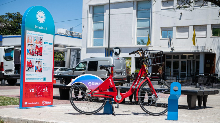 Instalan nuevas estaciones del sistema de bicicletas públicas