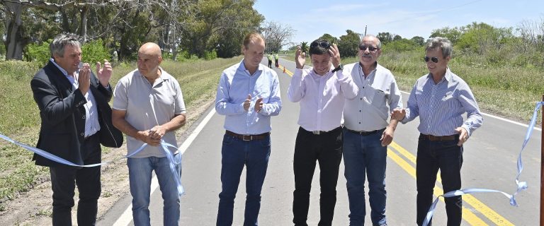 Bordet inauguró en Maciá obras viales y educativas por casi 800 millones de pesos