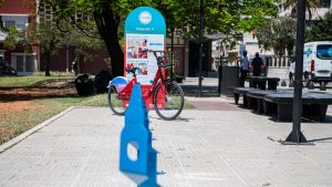 Las bicicletas públicas se suman a la convivencia en las calles