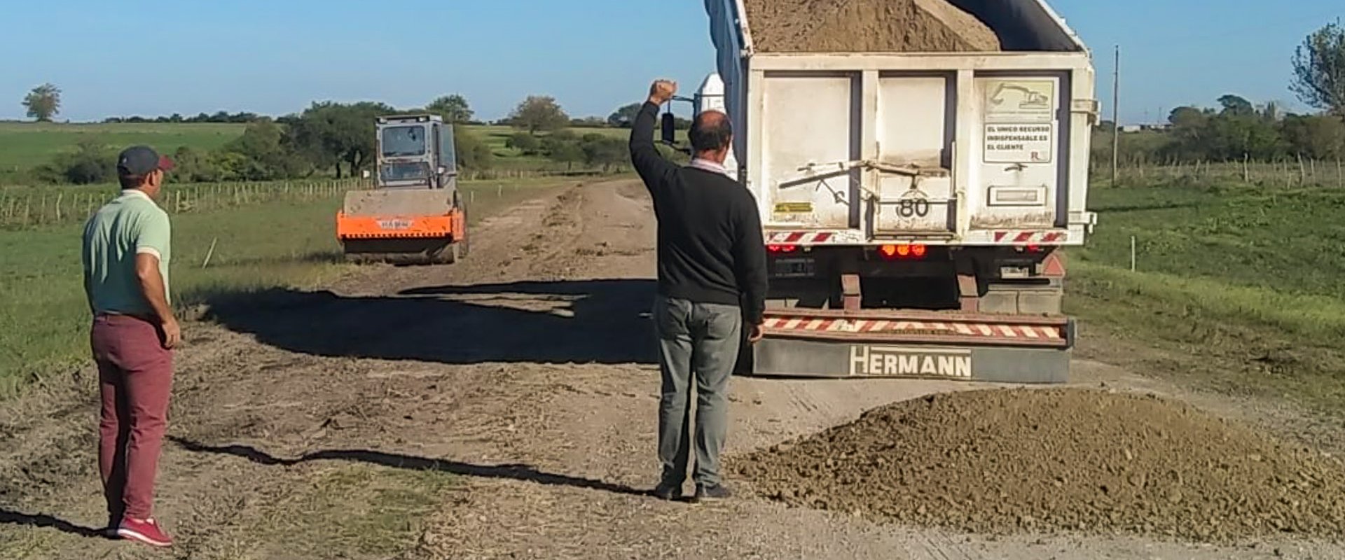 Mejoran la transitabilidad del camino La Paulina