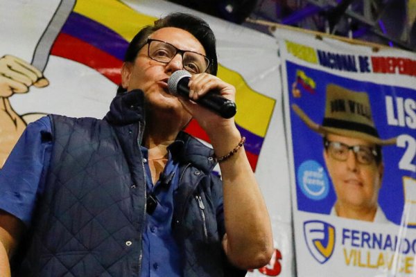 Ecuador: asesinaron a balazos a un candidato presidencial