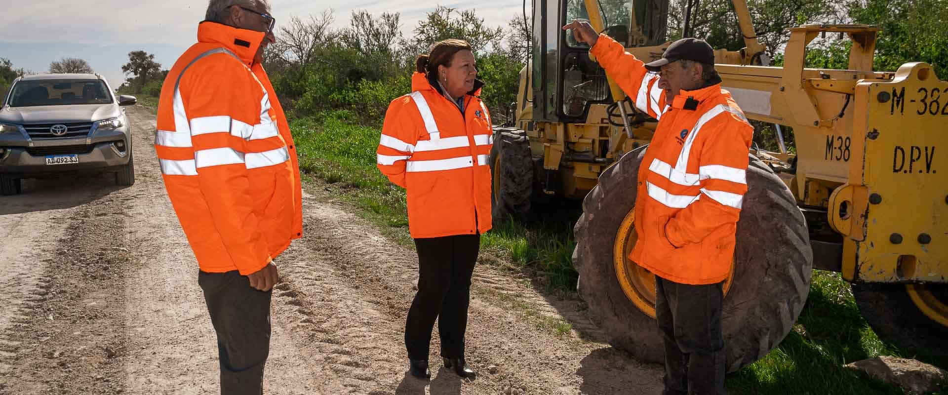 Mejoran caminos productivos del departamento La Paz