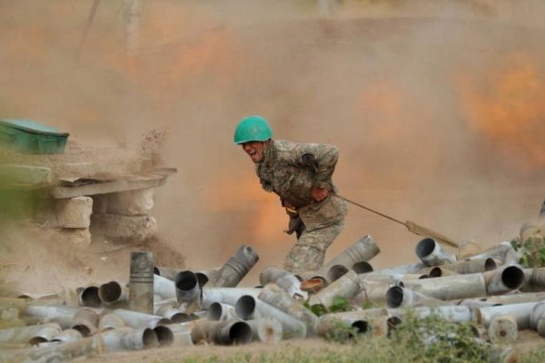 Azerbaiyán lanzó una operación militar a gran escala en Nagorno Karabaj