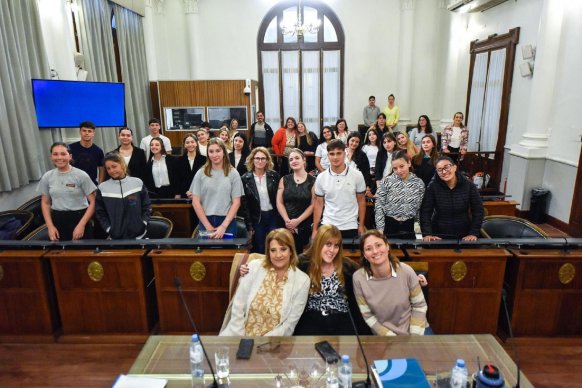 Escuelas del departamento Uruguay participaron del Senado Juvenil