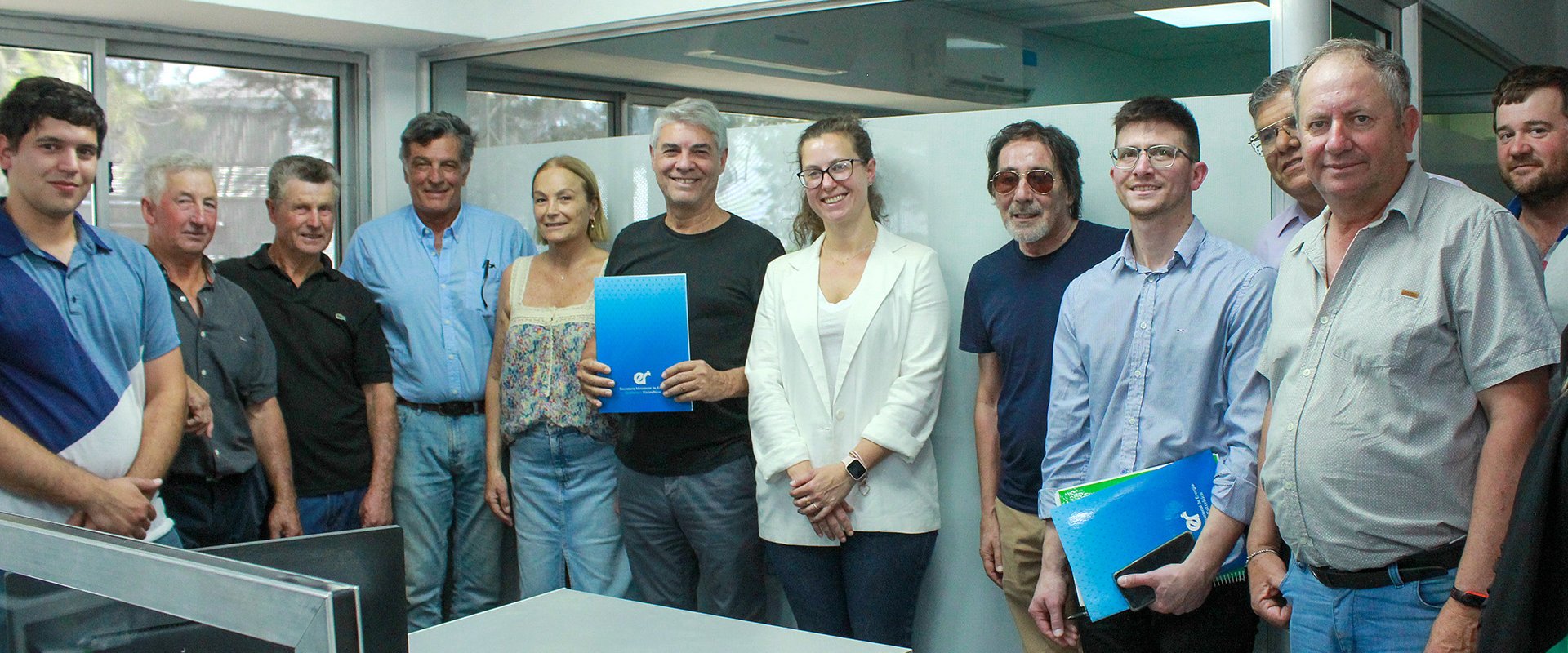 Se firmó el acta para iniciar una obra eléctrica clave en la zona rural del departamento Paraná