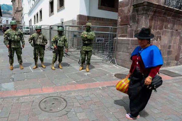 Ecuador: “Estamos dolarizados, eso ayuda al narcoterrorista”