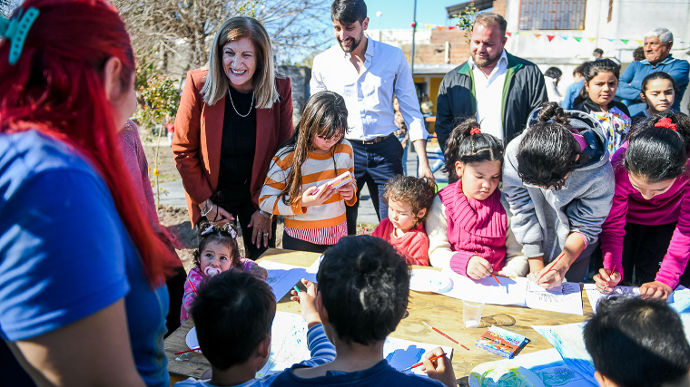 Se inauguró la obra de la renovada Plaza 1° de Julio